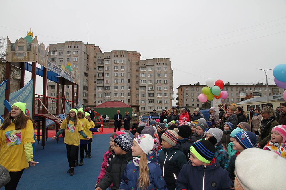 Новая детская площадка