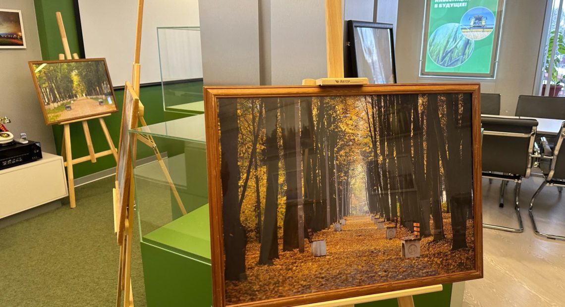 Фотовыставка к юбилею Волхова